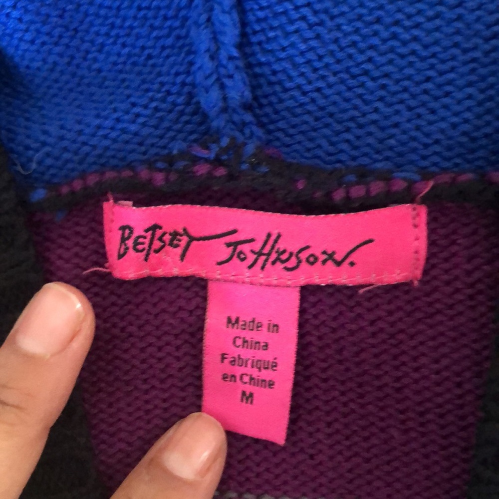 Betsey Johnson cropped sweater - Picture 4 of 5